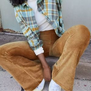 Aerie Groove-On Velour High Waisted Flare Pant